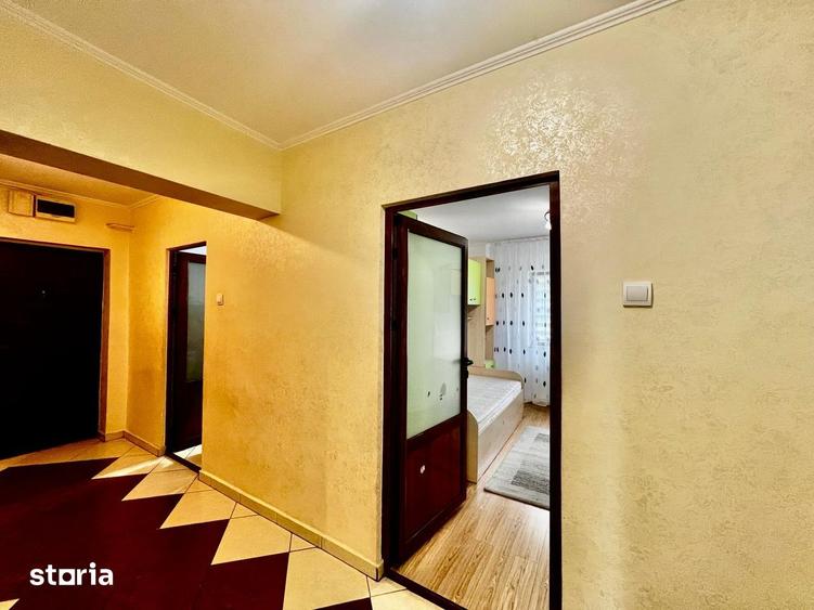 Apartament cu 4 camere decomandat, mobilat în Păcurari