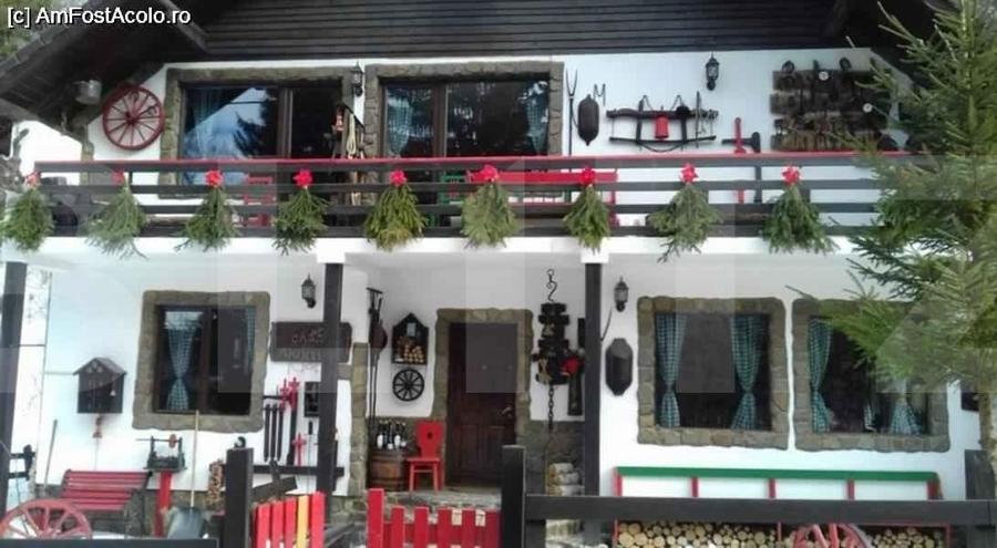 Casă individuală cu 6 camere cu Teren 700 Mp în Bran
