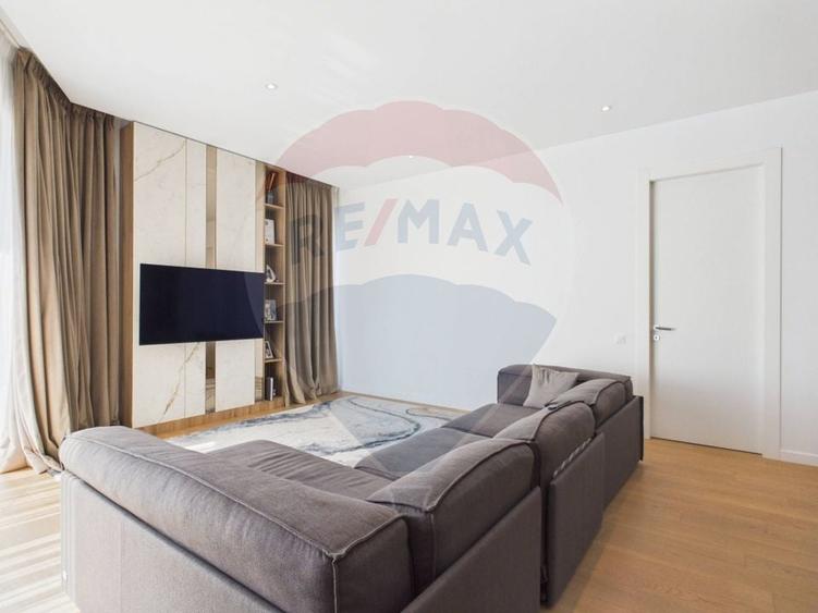 Apartament cu 4 camere decomandat, mobilat în Floreasca