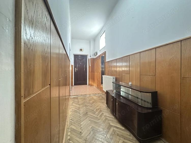Apartament cu 2 camere semidecomandat în Centrul Istoric