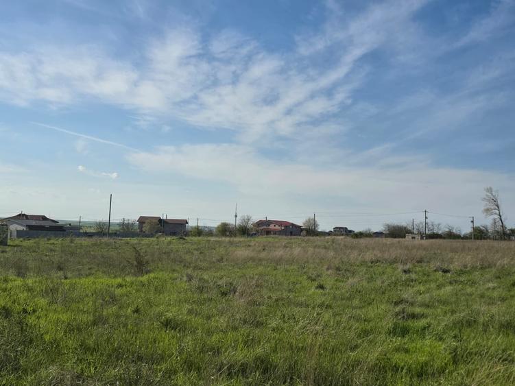 Teren Construcții intravilan de 500 mp, în Tuzla