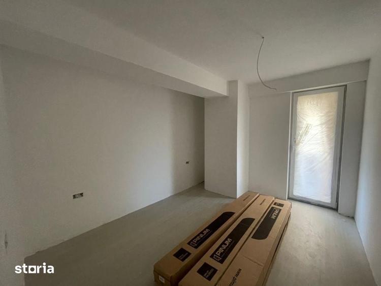 Apartament cu 3 camere decomandat în George Enescu