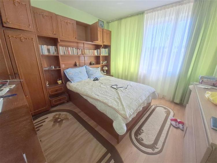 Apartament cu 2 camere decomandat în Orizont