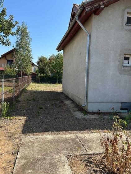 Casă cu 3 camere cu Teren 374 Mp în Băneasa