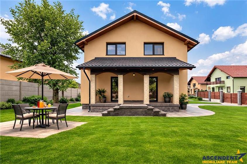 Casă individuală cu 4 camere cu Teren 680 Mp în Exterior Est