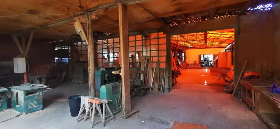 Spațiu comercial, de 750 mp, în Câlnic