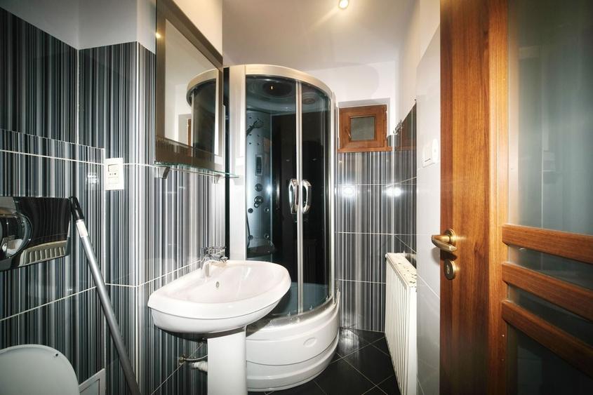 Apartament cu 2 camere decomandat, mobilat în Micro 19