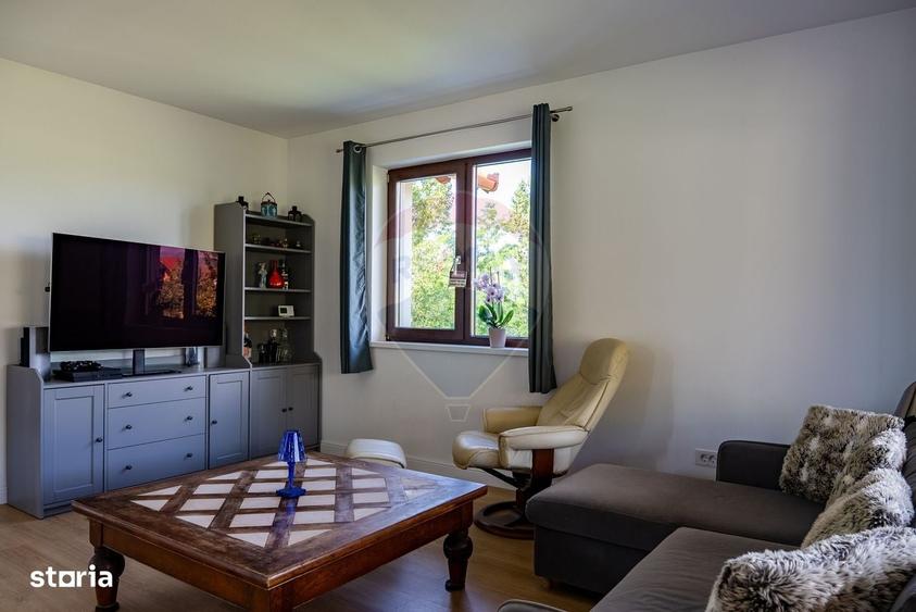 Casă cu 4 camere în Ciugud