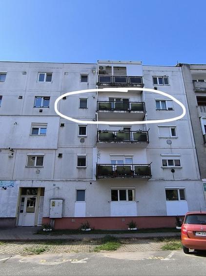 Apartament cu 2 camere nedecomandat în Central
