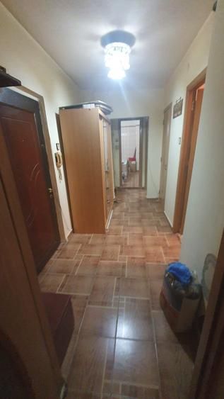 Apartament cu 2 camere decomandat în Lacul Tei