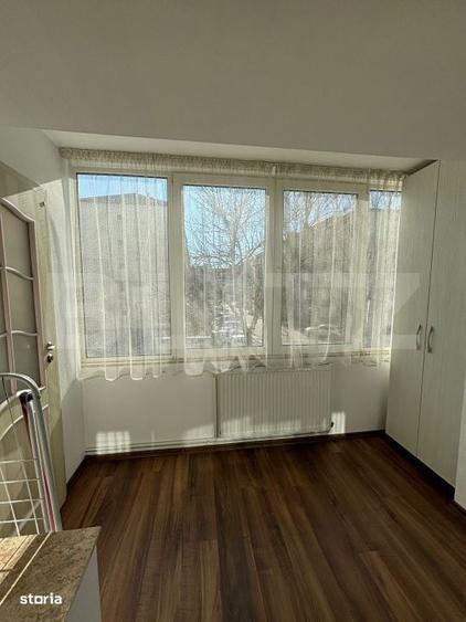 Apartament cu 4 camere în Independenței