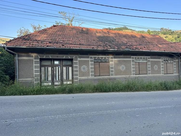 Casă în Petnic