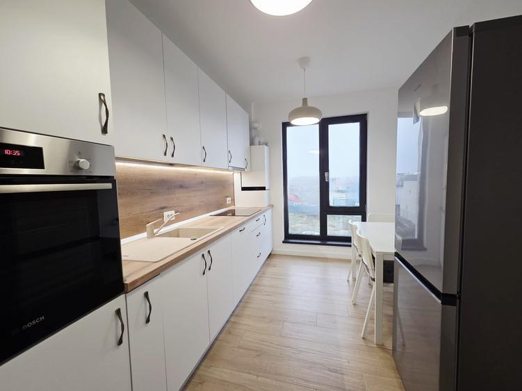 Apartament cu 2 camere decomandat, mobilat în Micro 14