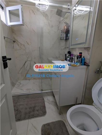 Apartament cu 3 camere decomandat în Rahova