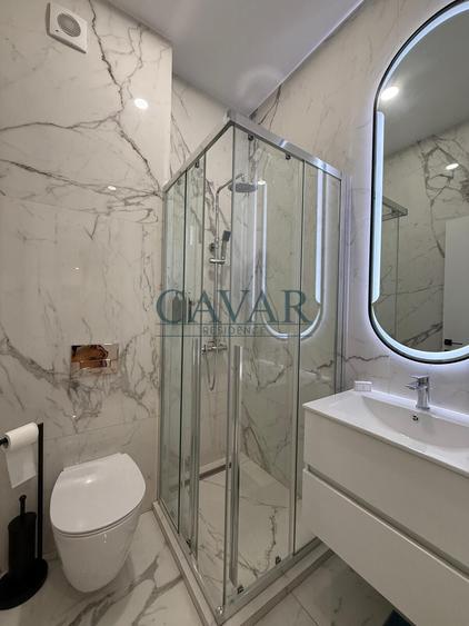 Apartament cu 3 camere semidecomandat, mobilat în Brâncoveanu