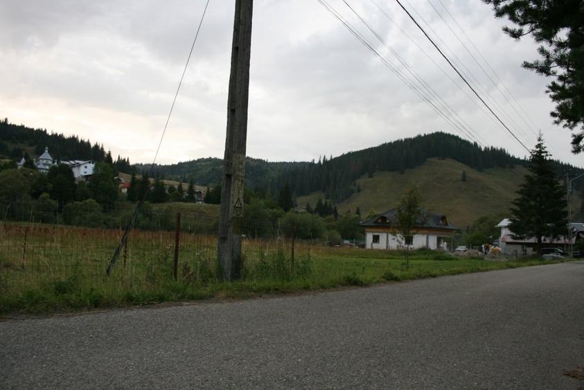 Teren intravilan de 13841 mp, în Valea Putnei