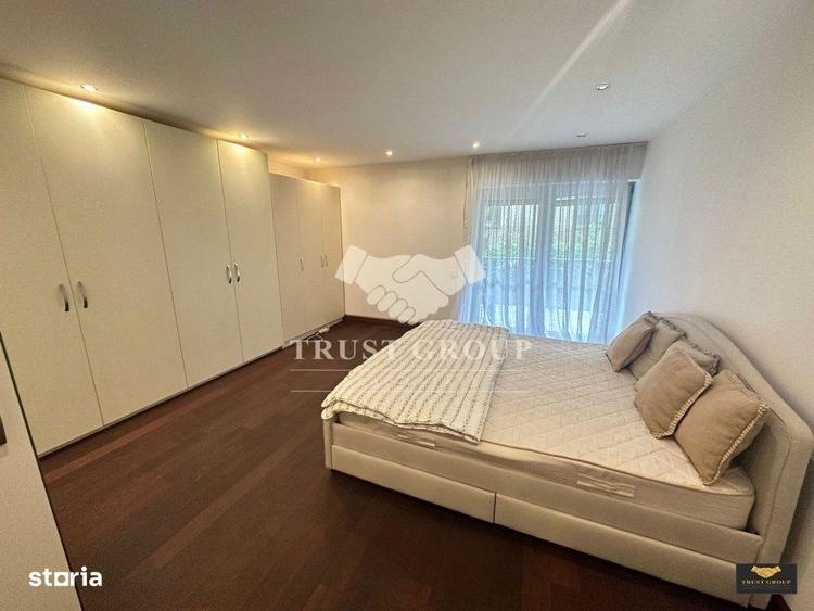 Apartament cu 3 camere, mobilat în Arcul de Triumf