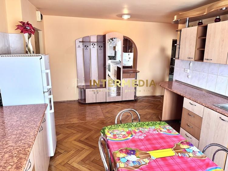 Apartament cu 2 camere decomandat, mobilat în Tolstoi