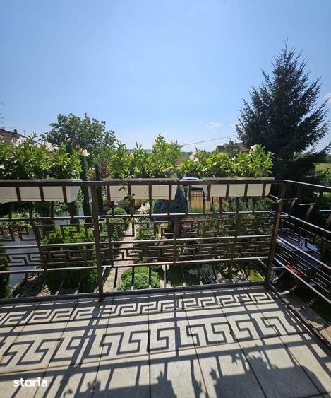 Casă cu 4 camere cu Teren 1229 Mp în Rontău