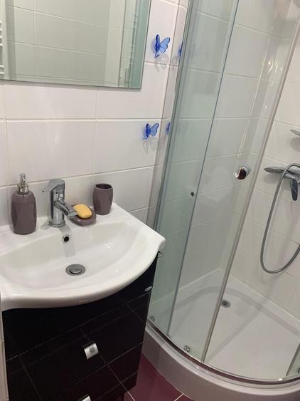 Casă cu 2 camere în Central