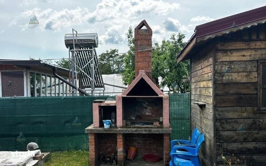 Casă cu 4 camere în Ghizdaru