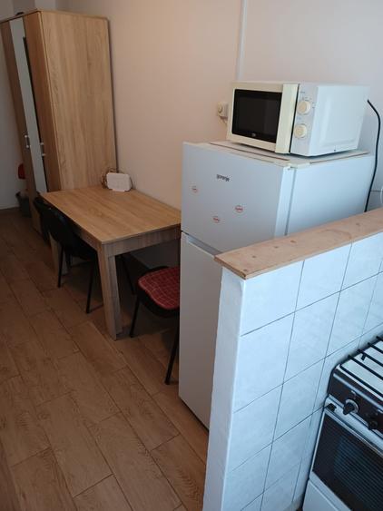 Garsonieră decomandată în Central