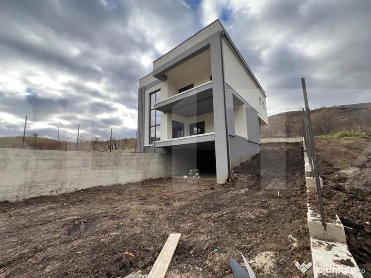 Casă cu 5 camere cu Teren 500 Mp în Făget