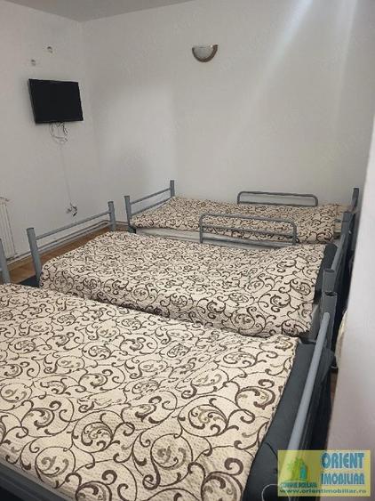 Casă individuală cu 5 camere cu Teren 300 Mp în Nord