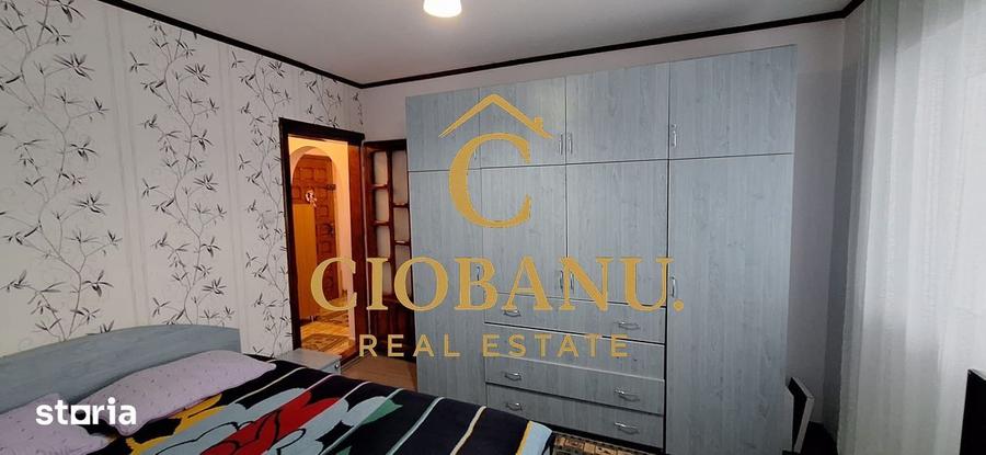 Apartament cu 3 camere decomandat, mobilat în Rovine