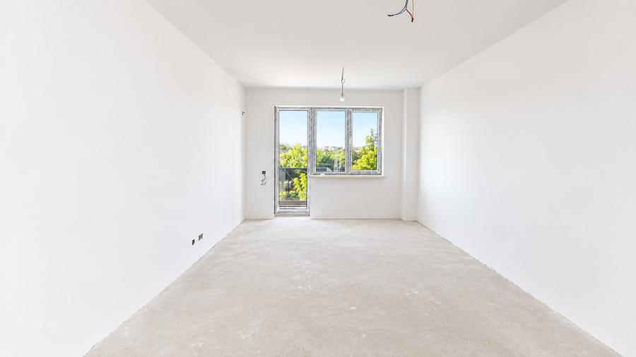 Apartament cu 3 camere decomandat în 1 Mai
