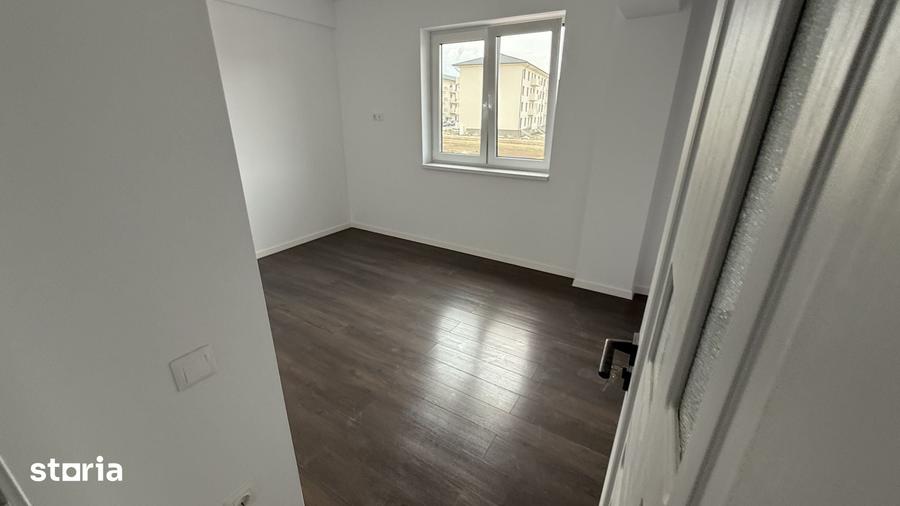 Apartament cu 2 camere decomandat în Exterior Vest