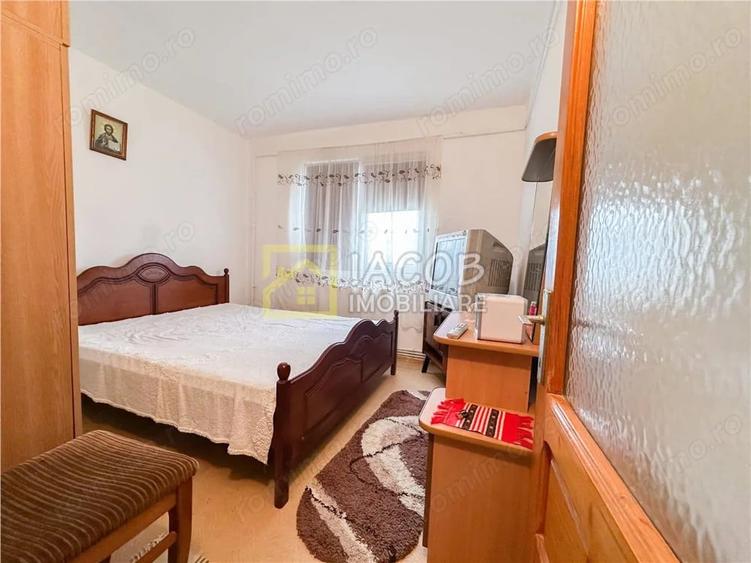 Apartament cu 2 camere semidecomandat în Bistrița Lac