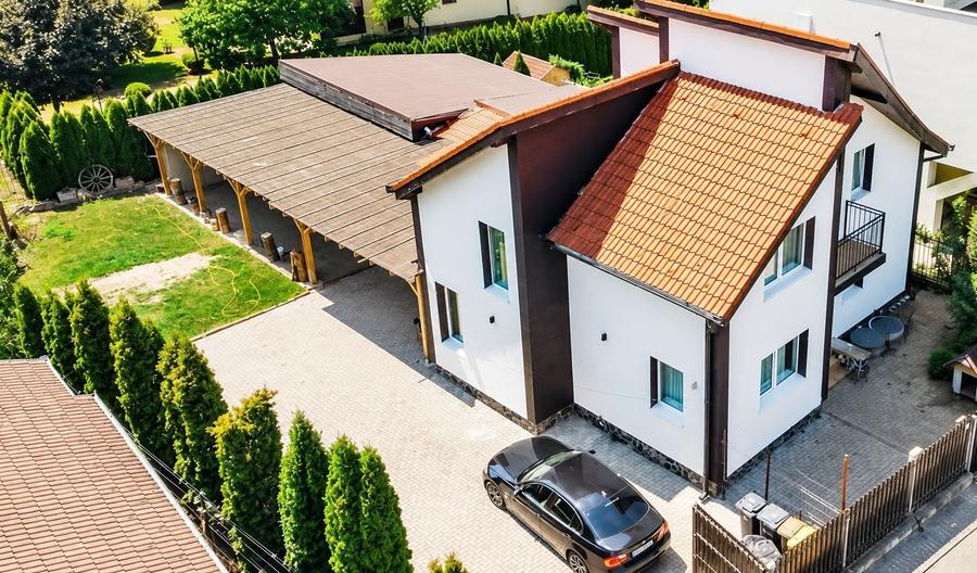 Casă individuală cu 5 camere cu Canalizare în Șelimbăr