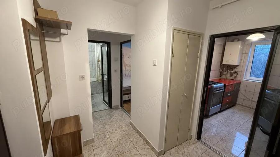Apartament cu 2 camere decomandat în Republicii