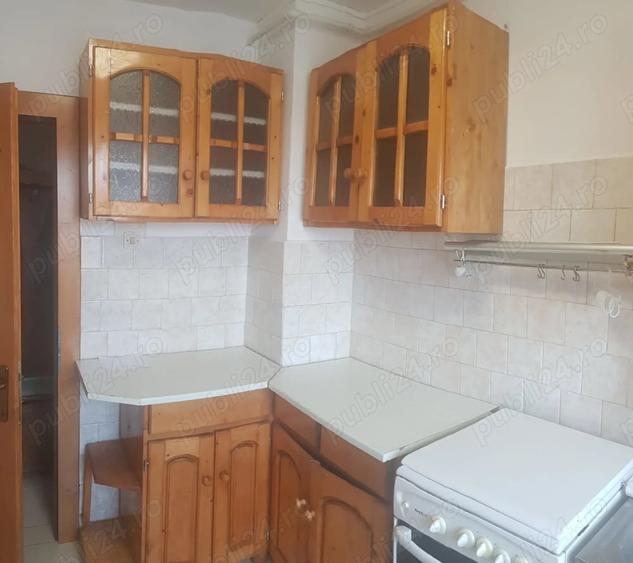 Apartament cu 3 camere nedecomandat în Central