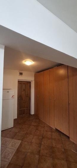 Apartament cu 2 camere semidecomandat, mobilat în Dristor