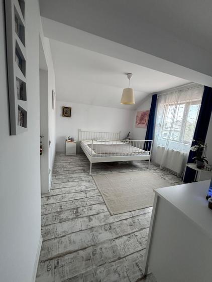 Casă individuală cu 4 camere cu Teren 400 Mp în Tunari