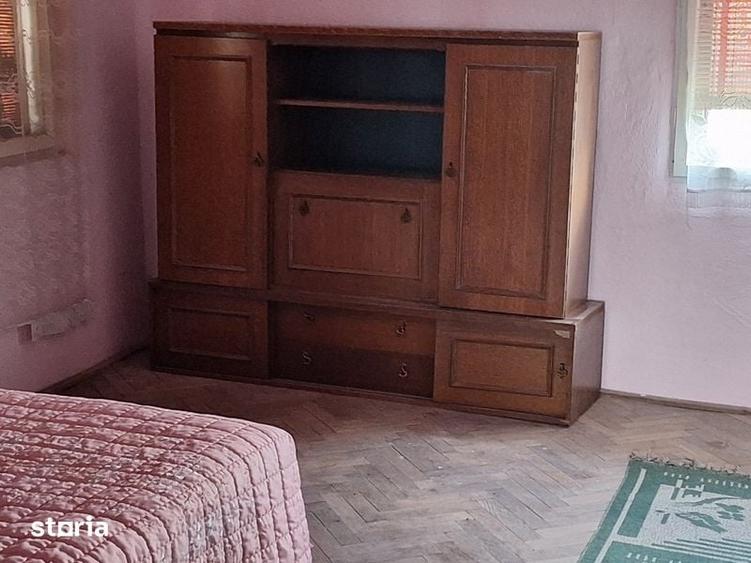 Casă cu 4 camere cu Teren 130 Mp în Central