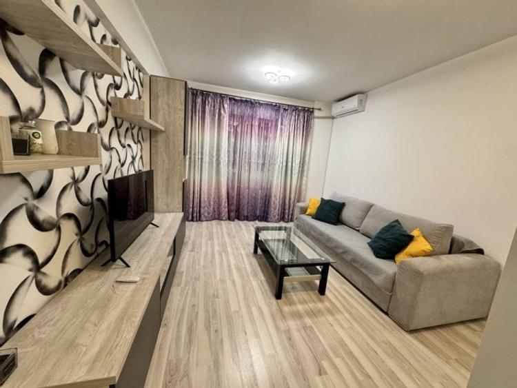 Apartament cu 2 camere decomandat, mobilat în Berceni