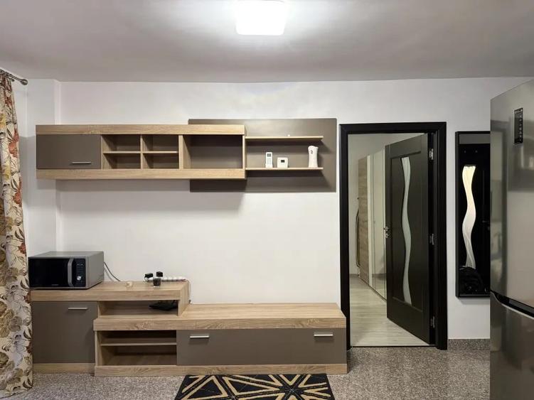 Apartament cu 2 camere nedecomandat în Florești