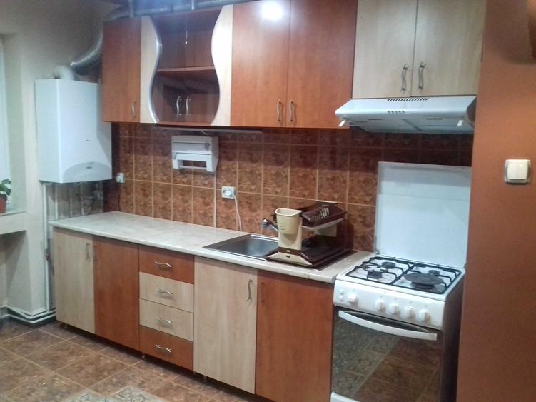 Apartament cu 2 camere semidecomandat în Micro 16