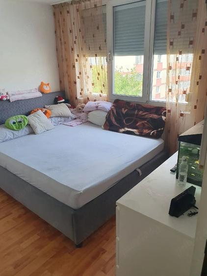 Apartament cu 3 camere decomandat în Dărmănești