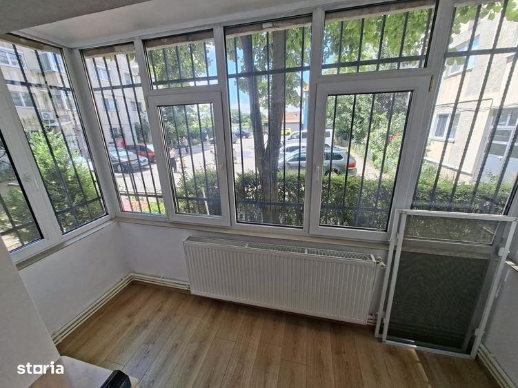 Apartament cu 3 camere decomandat în Anda