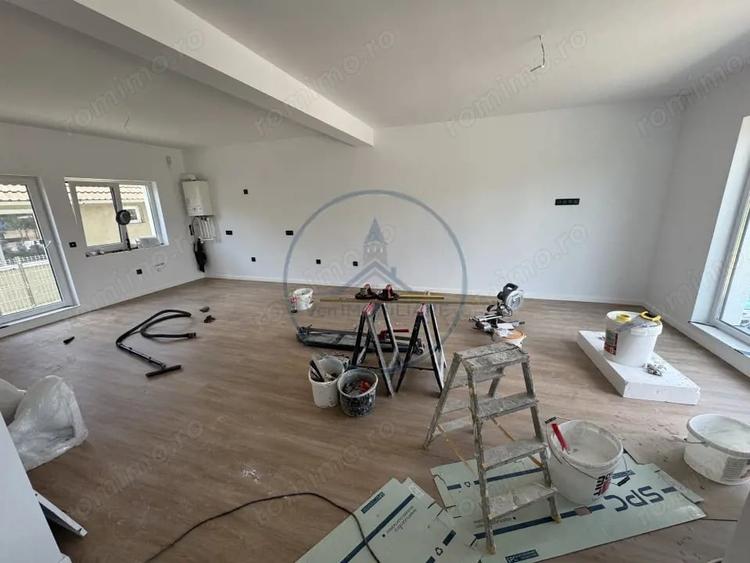 Casă cu 4 camere cu Teren 85 Mp în Central