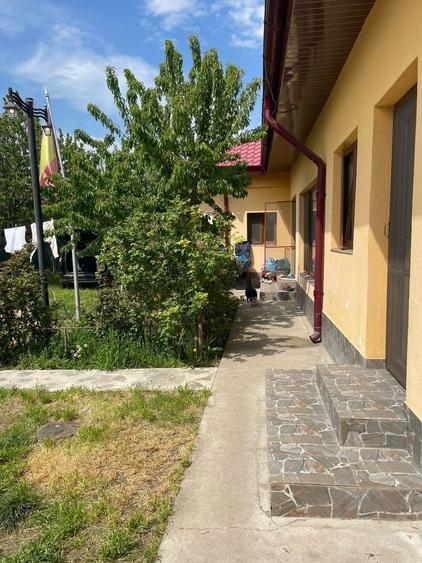 Casă individuală cu 4 camere cu Canalizare în Vârtoapele de Jos