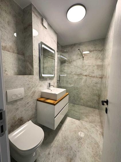 Apartament cu 3 camere decomandat în Pipera