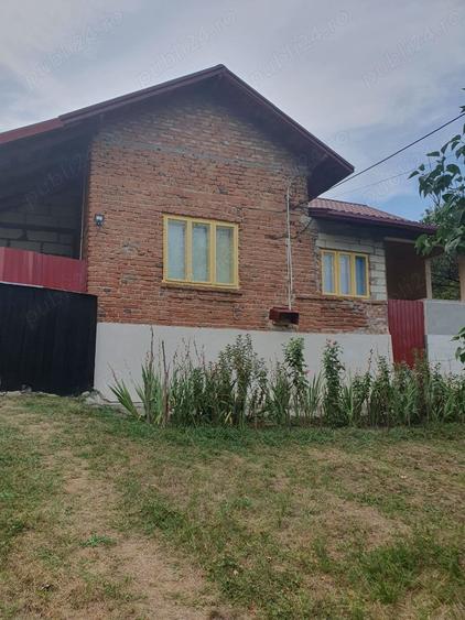 Casă cu 3 camere în Dobriceni