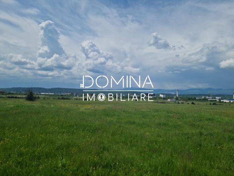 Teren agricol extravilan de 7040 mp, în Preajba