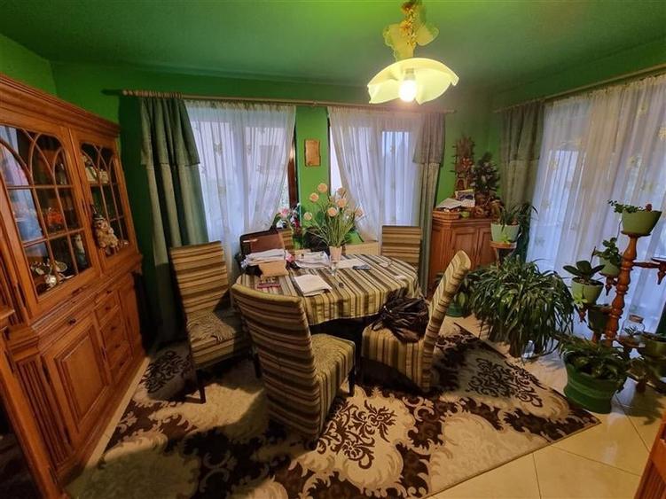 Casă individuală cu 5 camere cu Teren 1232 Mp în Sâncraiu de Mureș