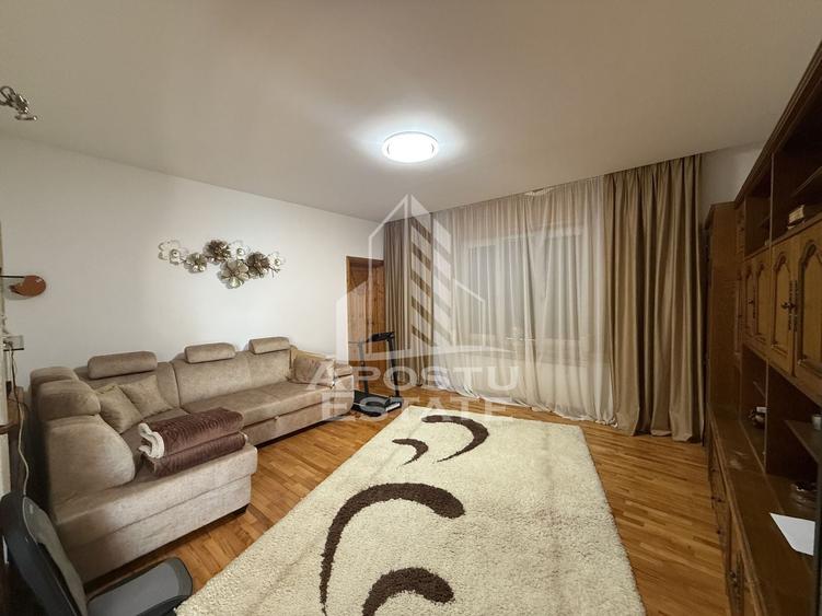 Casă individuală cu 3 camere cu Canalizare în Lunei